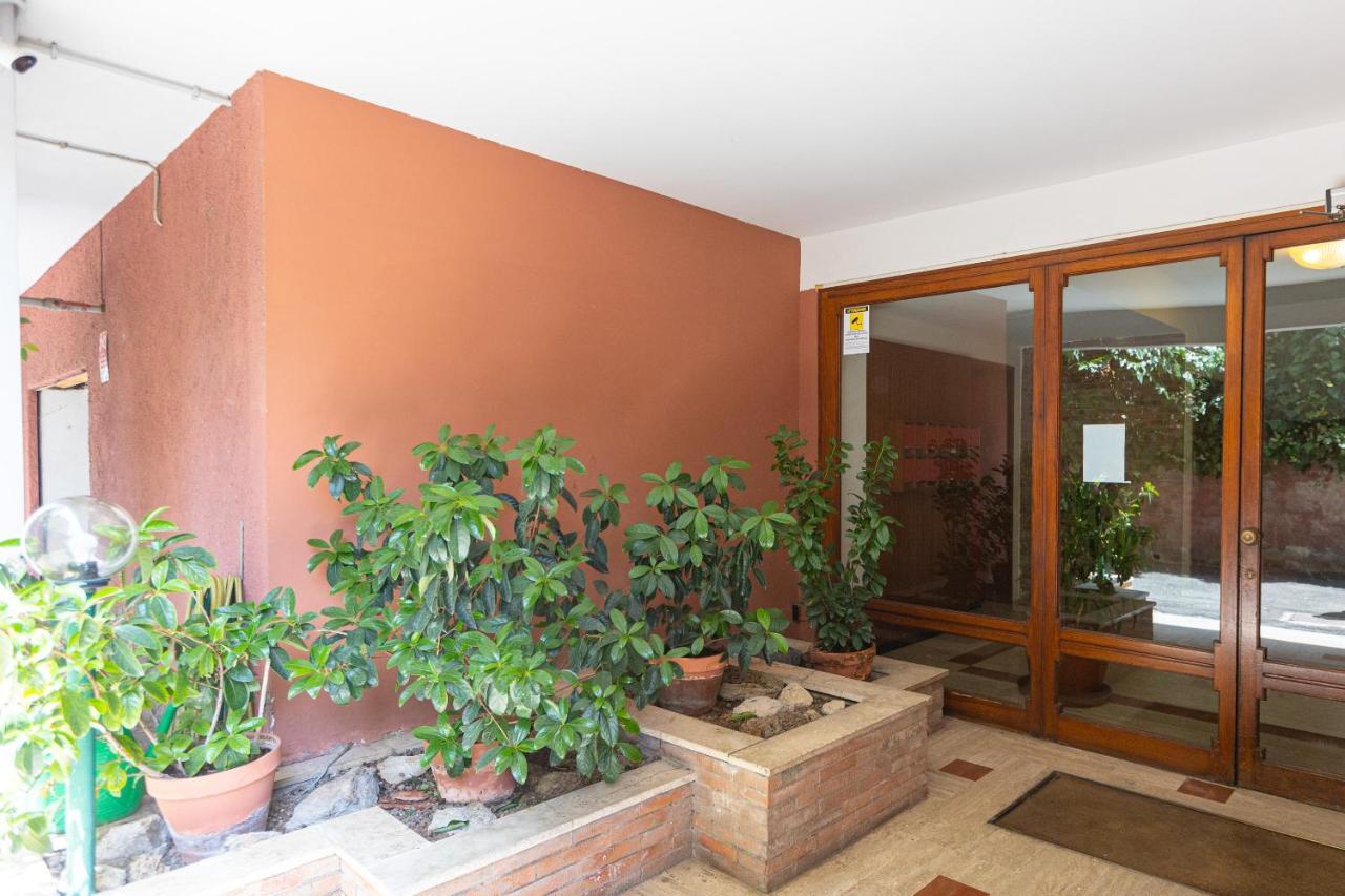 Ponte Milvio-rental In Rom